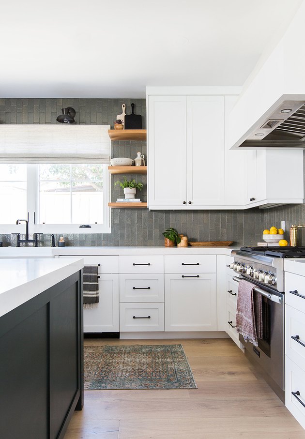 Bàn đá tủ bếp solid surface